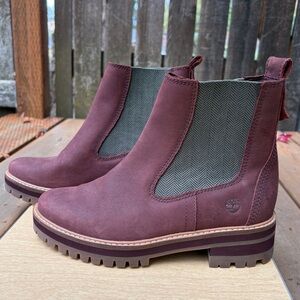 Timberland Wm’s Courmayeur Valley Chelsea Boot In Port Sz 8